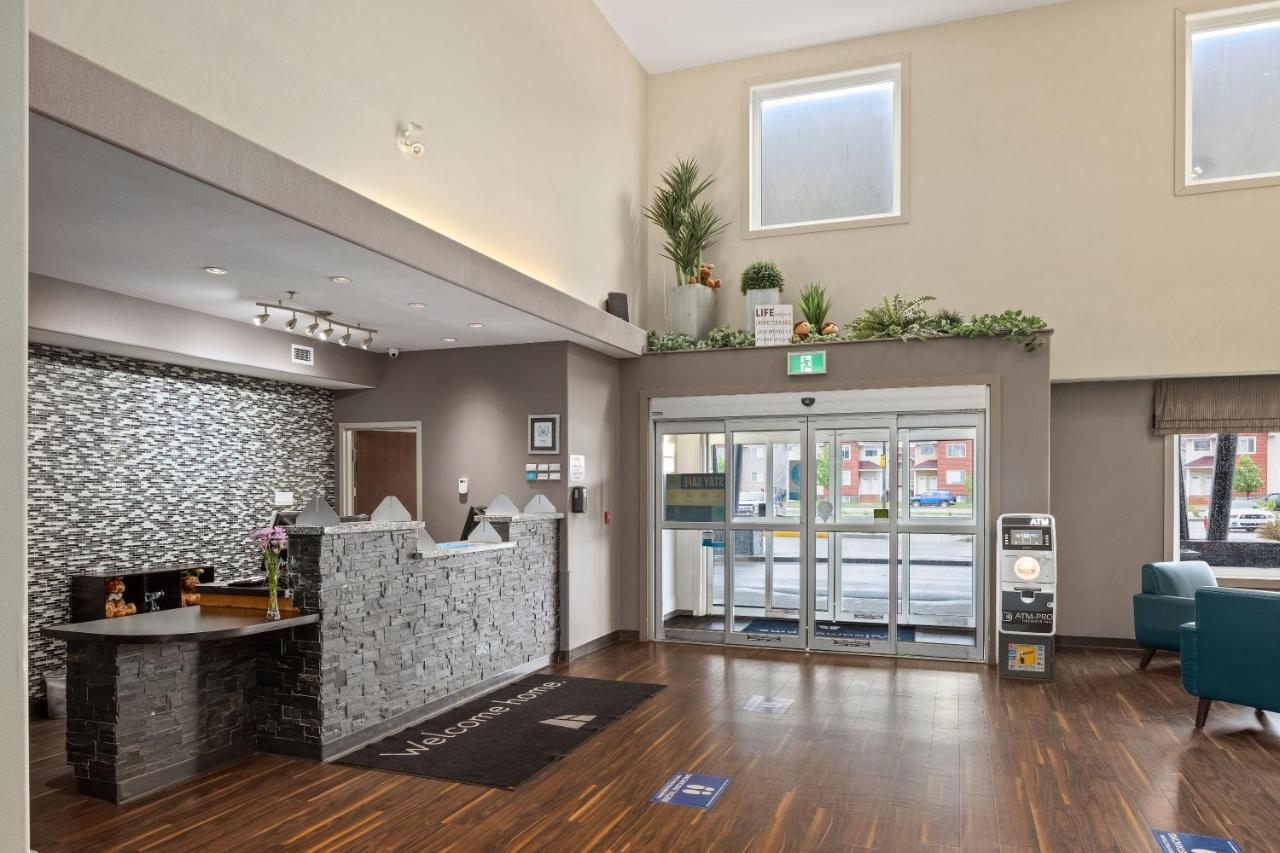 Home Inn & Suites Regina Airport Exterior photo